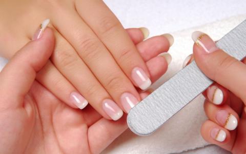 Manicure behandeling met massage