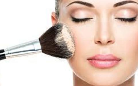 Met andere woorden Relatief Interactie Dag Make-Up bij AT YELLZ Nagelstudio &amp; Beauty Salon